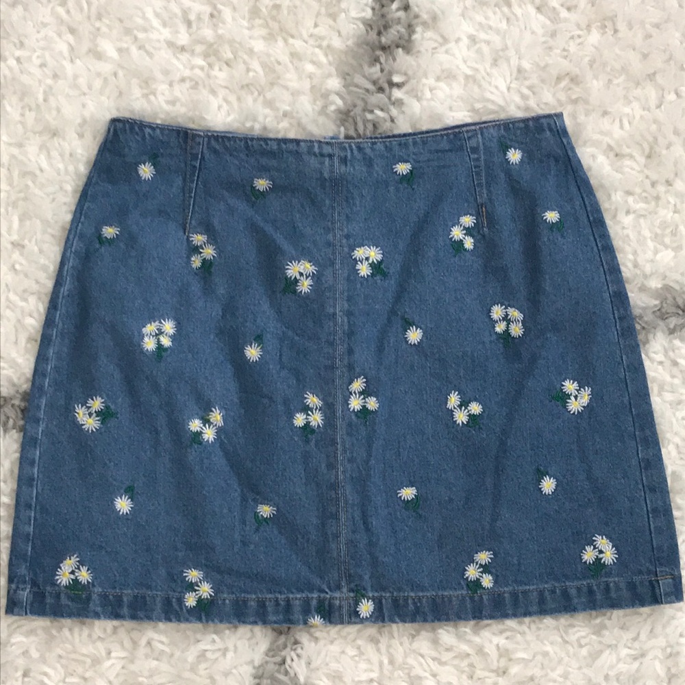 Daisy 🌸 jean skirt